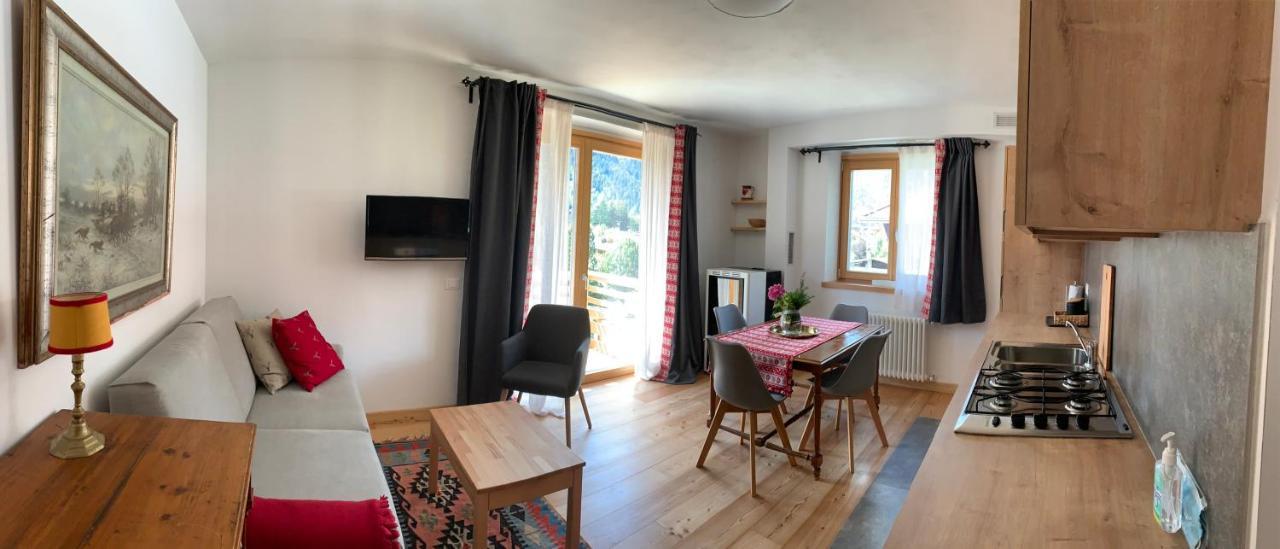 Casa Al Sole Apt 1 Pinzolo Extérieur photo
