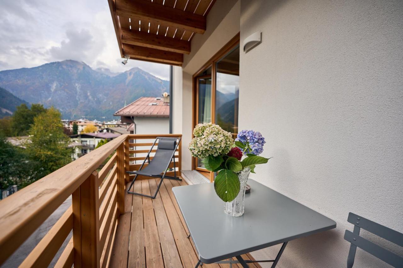 Casa Al Sole Apt 1 Pinzolo Extérieur photo